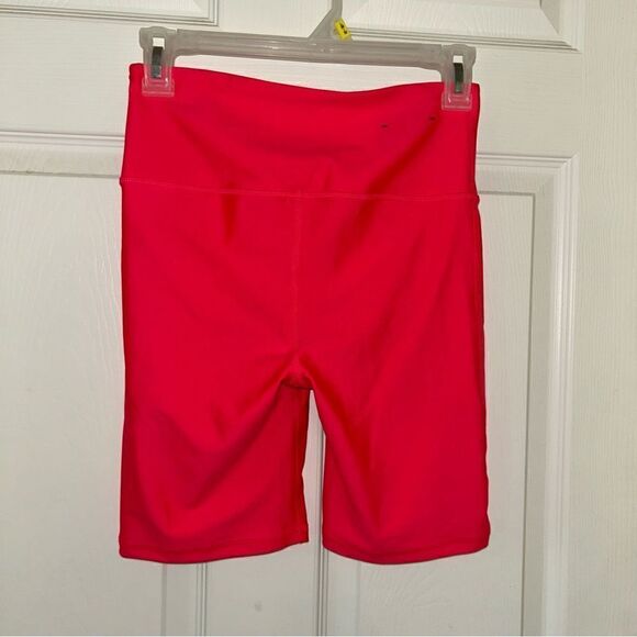 Under Armour Pull On Athletic Athleisure Wear Bike Shorts - Picture 4 of 5